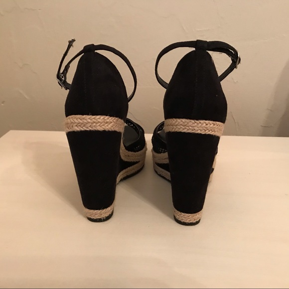 Host Pick!🎉🎉ELLE Black Velvet & Tan Mesh Espadrille Platform Wedge Shoe Size 6 - Picture 4 of 5